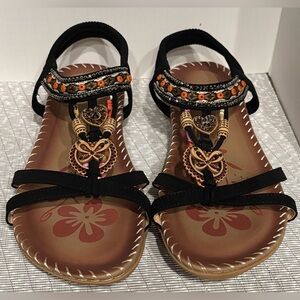 Beautiful Embellished Black/Tan Sandals Womens 8.5 Bohemian Style Cushion Soles